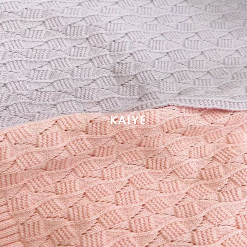 48支精梳棉包芯纱立体轻薄抗起球花式毛线织女钩针纱线厂商批发