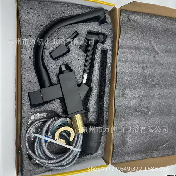 The black model comes with 2 ordinary 60 hot and cold water inlet hoses by default