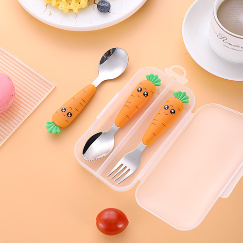 304 stainless steel children's tableware set, creative cartoon radish-shaped spoon, fork, and mud scraper, baby eating spoon and fork