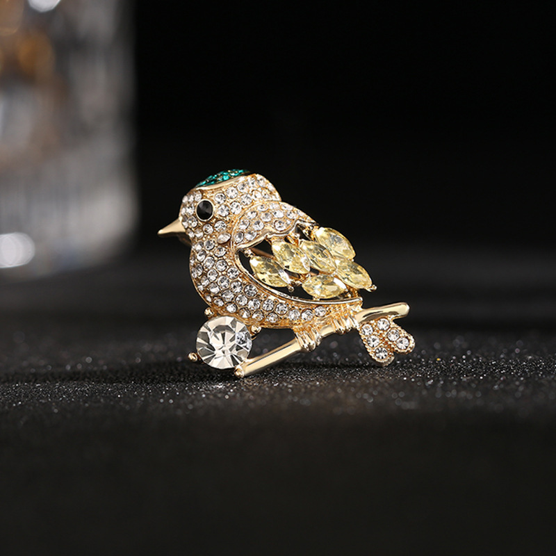 Süße Elsterbrosche High-End-Frauen Luxus exquisite Corsage Temperament Pin Anti-Exposition Schnalle Kleidung Dekoration_voghion.com