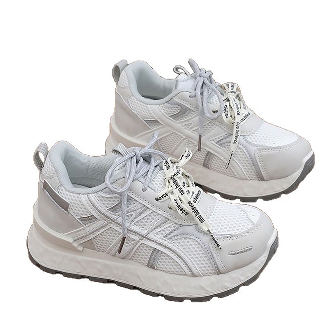 2026 primavera y otoño nuevo hombre ligero estilo de estilo de campus estilo universal ligero plano resistente al desgaste para aumentar la altura de los deportes femeninos