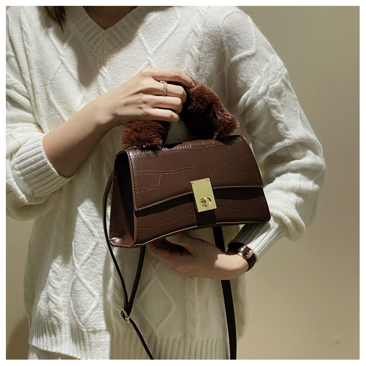 Cross-border Foreign Trade Women's Bag 2021 Autumn New Plush Tote Fashion Trendy Single Back Crossbody Pu Women's Bag Bags display picture 27