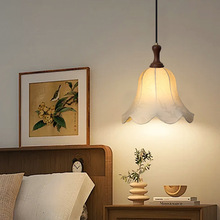 春晓法式中古卧室床头小吊灯复古奶油风美式乡村氛围灯布艺花瓣灯