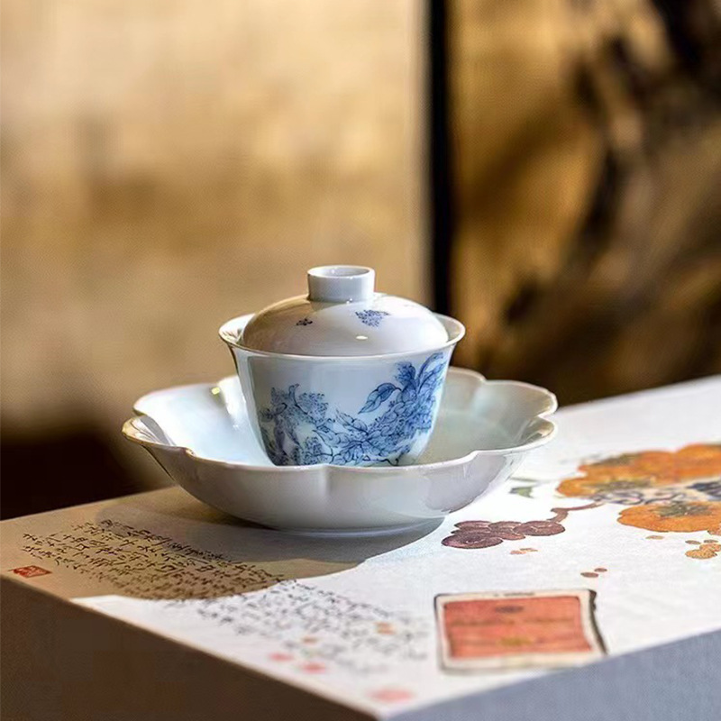 アンティークの青い花の手描きの陶磁器の蓋の碗のお茶の杯のセットの家庭用の工夫の茶器のセットのギフトボックスの文人の茶器|undefined