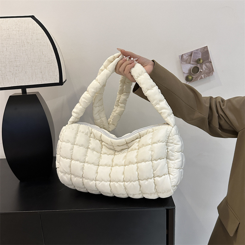 2023 new simple fashionable cotton-padded underarm pillow bag women's bag versatile winter embroidery thread pleated shoulder crossbody bag 2023 new simple fashionable cotton-padded underarm pillow bag women's bag versatile winter embroidery thread pleated shoulder crossbody bag
