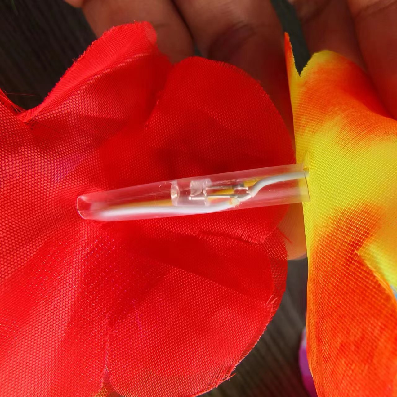 Hawaiano transfronterizo hula party LED iluminado gran guirlanda de vestir accesorios de eventos festivos collar de pétalos