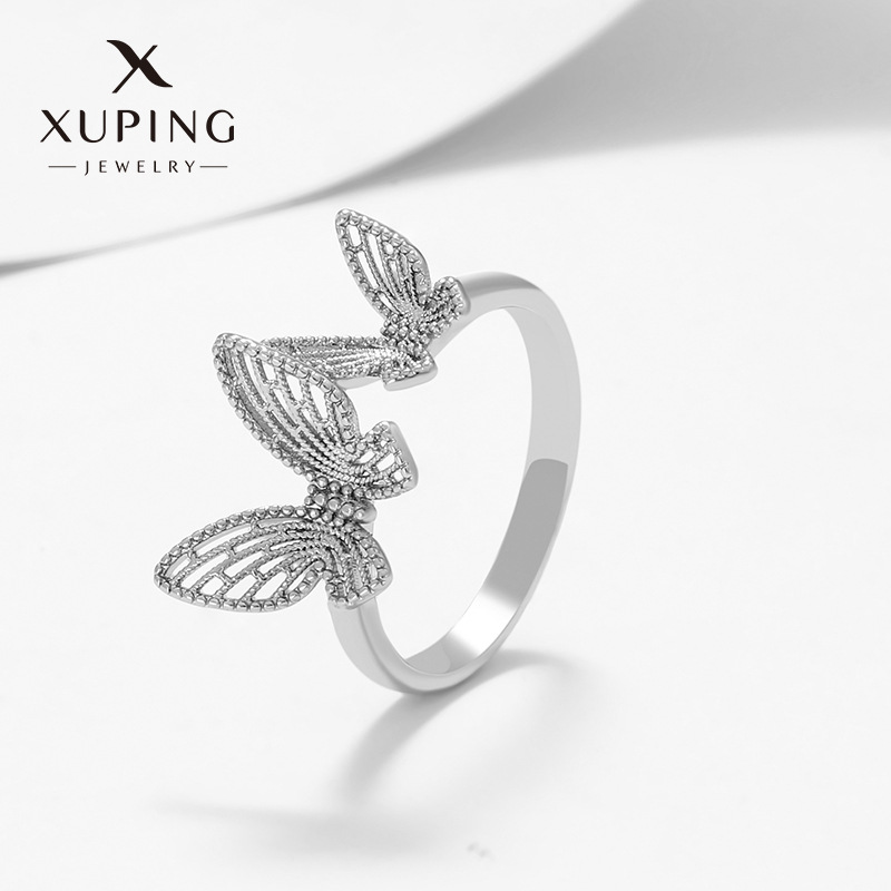 Xuping joyería nueva aleación dorada de encaje mariposa anillo de nicho ligero de lujo abierto anillo índice