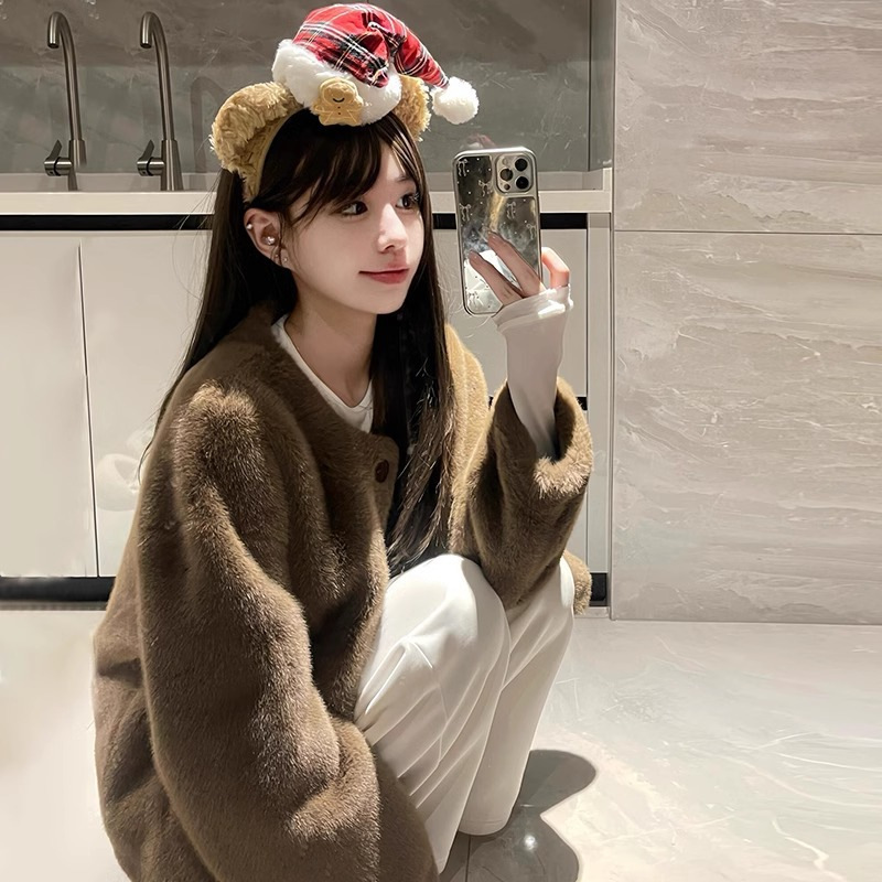 2026 Winter New Style Fur Coat, Cute and Sweet, Short Eco-friendly Faux Mink Fur Coat for Women