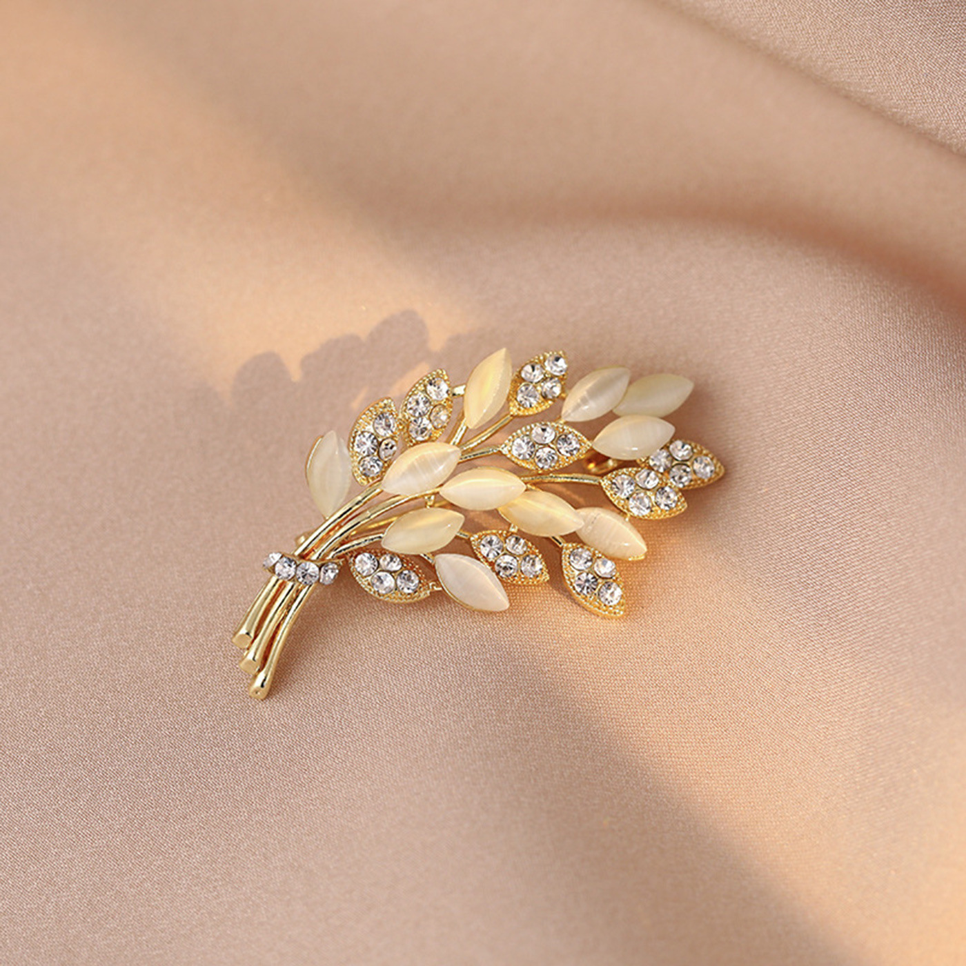 Joyería al por mayor Opal trigo oreja broche de alto grado diseño femenino Sentido de nicho de lujo Red rojo anti-brillo broche PIN image 1