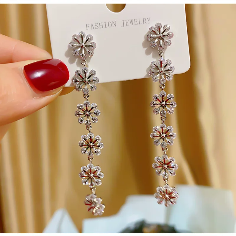 Серьги TA054, серебро 925, длинные висячие с цветочным дизайном, длина 7 см