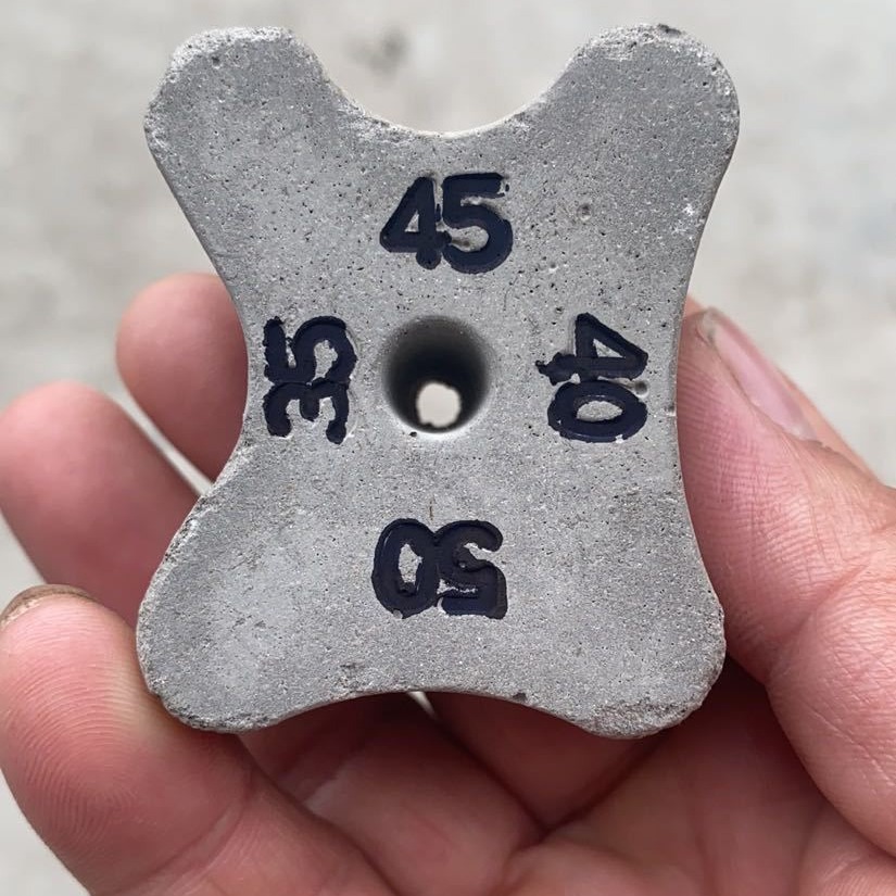 広東コンクリートセメント条セメントステー梅の花マットセメントブロックセメント支持セメント条20cm