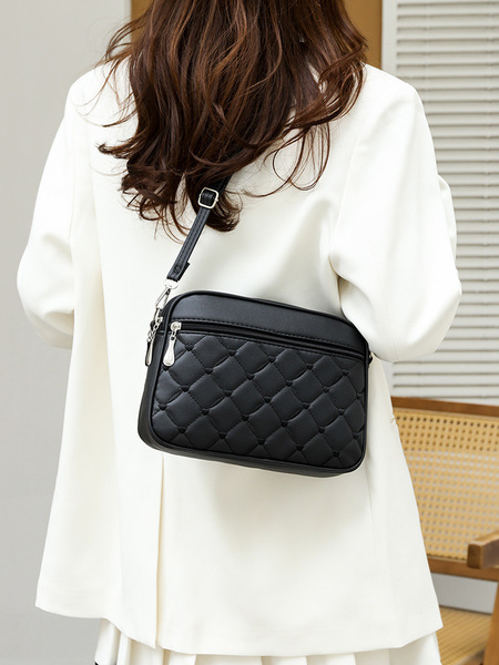 sophisticated shoulder bag