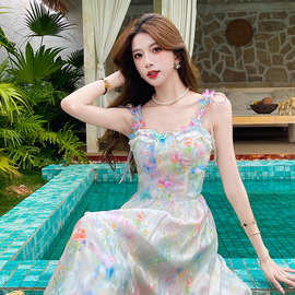 2025蝴蝶油画少女长款印花收腰a字吊带连衣裙夏季法式气质感裙子