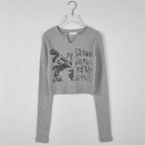 Rate the old English printed small U-neck short sleeve threaded long sleeve T