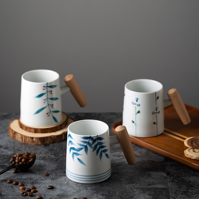 Yishanhe taza de cerámica europea taza de manija de madera taza de café desayuno doméstico taza de leche de avena taza para beber