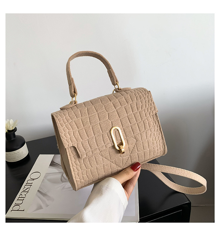 Single Shoulder Strap Strap Type Women's Medium Felt Solid Color Streetwear Flip Cover Handbag