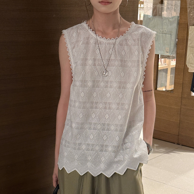 Leino Korean-Style Lace Sleeveless Top for Women 2026 Summer Thin Hollow-Out Diamond Jacquard Vest T-Shirt Stylish Versatile Leino Korean-Style Lace Sleeveless Top for Women 2026 Summer Thin Hollow-Out Diamond Jacquard Vest T-Shirt Stylish Versatile