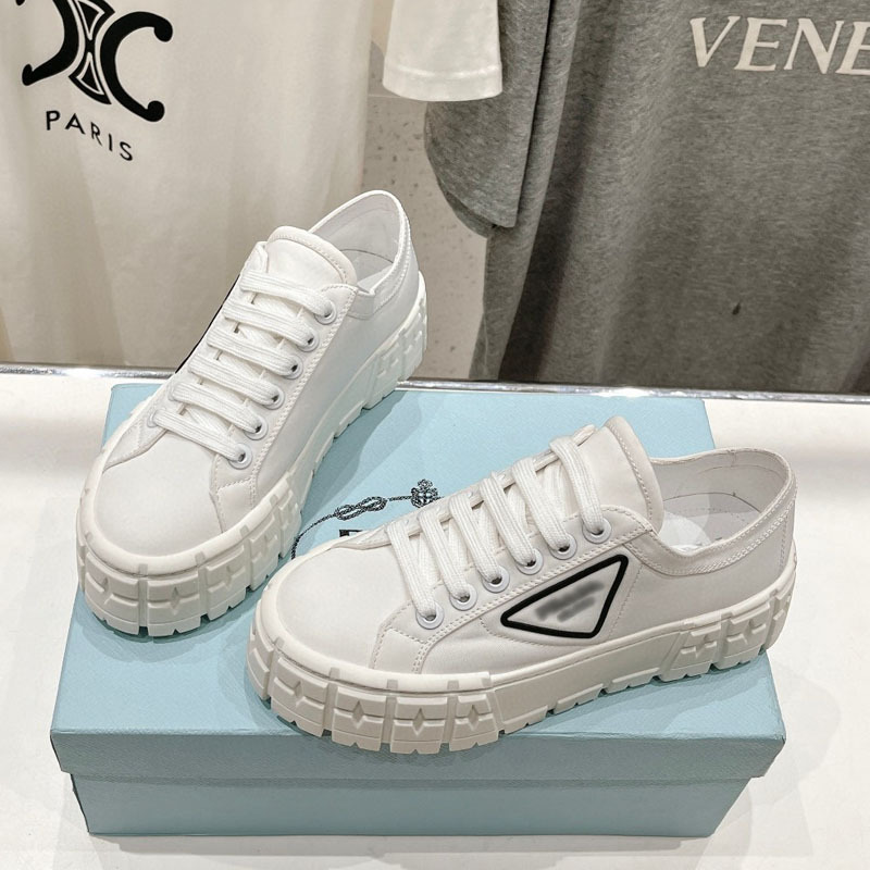 广州原标专柜品质欧美大牌女鞋厚底松糕奢侈品三角标尼龙布滑板鞋|undefined