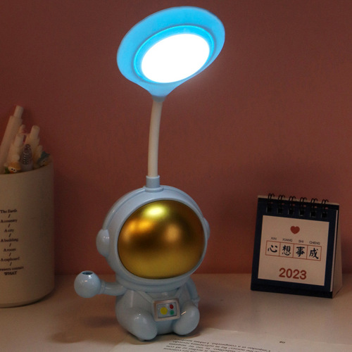 新款太空人宇航员充电台灯LED学习阅读护眼台灯学生卧室床头灯