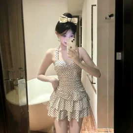 比基尼;连体泳衣;三件套泳装