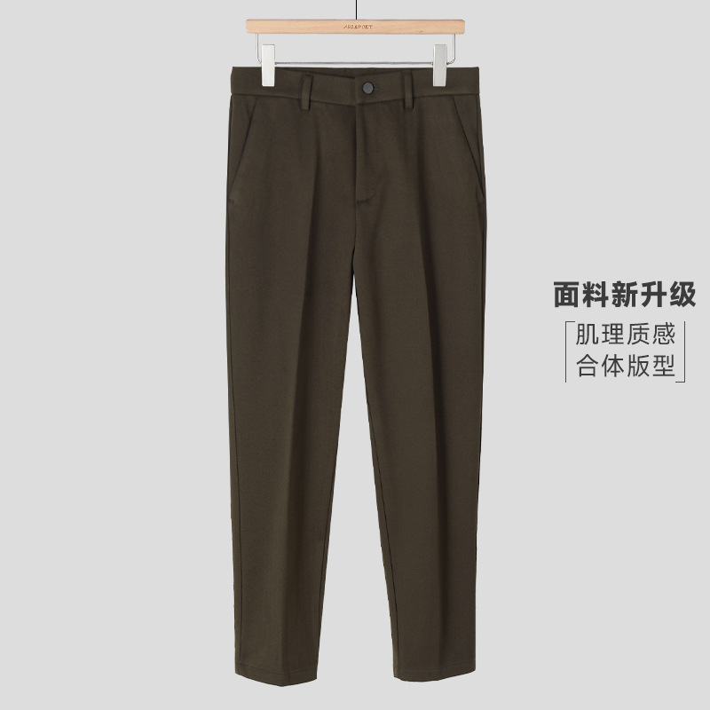 Pantalones largos engrosados de terciopelo para hombres, pantalones de traje de nueve puntos cálidos de otoño e invierno para hombres, pantalones de lana casuales de negocios para hombres