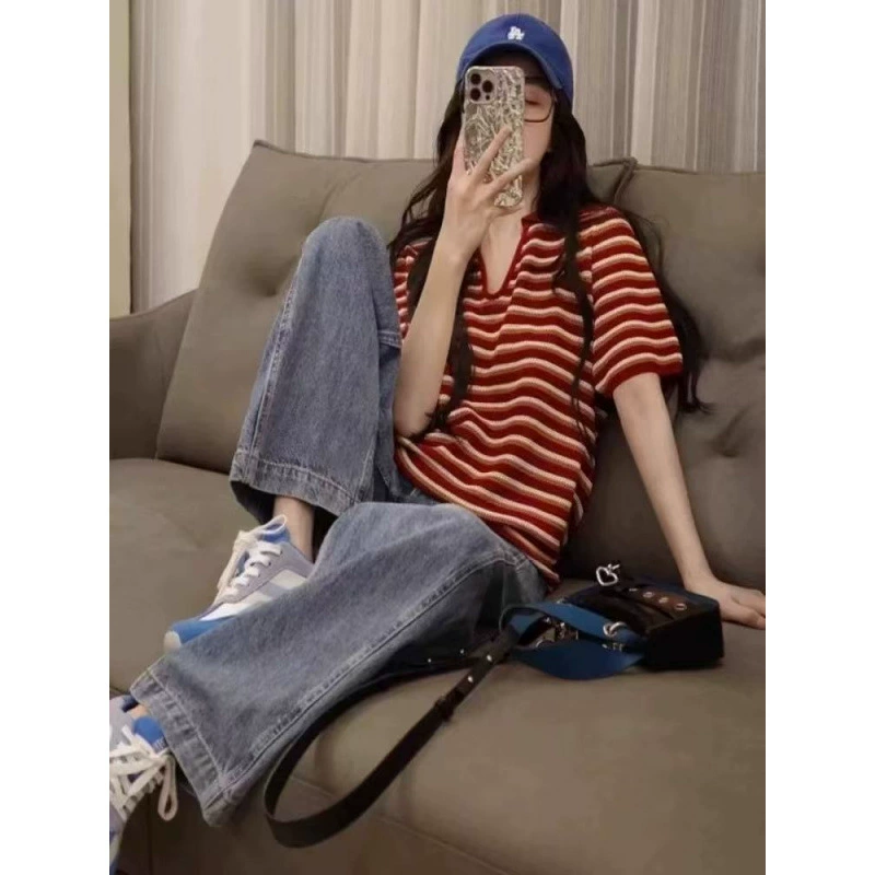 Красный вязаный топ с короткими рукавами из ледяного шелка в полоску с половиной рукавов, женская летняя футболка с v-образным вырезом в американском стиле, свободная футболка с короткими рукавами на правое плечо, рубашка-поло