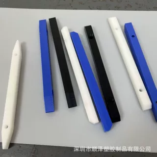 进口彩色尼龙棒pa66黄色红色绿色蓝色耐磨白色尼龙方条PA66长条