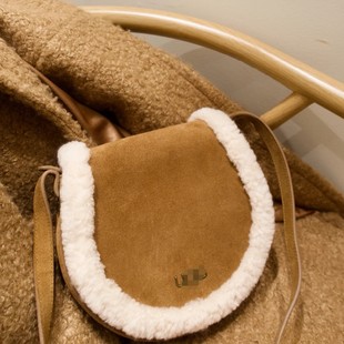 GU�����¿����ë�q��Ƥ�A��μ�б��ë���R����������Ů��