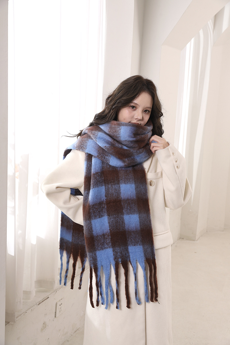 Écharpe épaisse en mohair automne-hiver 2024 avec atmosphère, chaleur haut de gamme, version coréenne polyvalente pour hommes et femmes_voghion.com