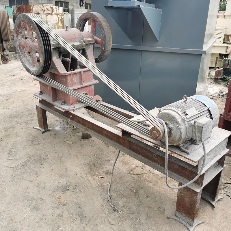 二手矿山石料小型颚式石头子破碎机 二手鄂破 移动鄂破碎石机