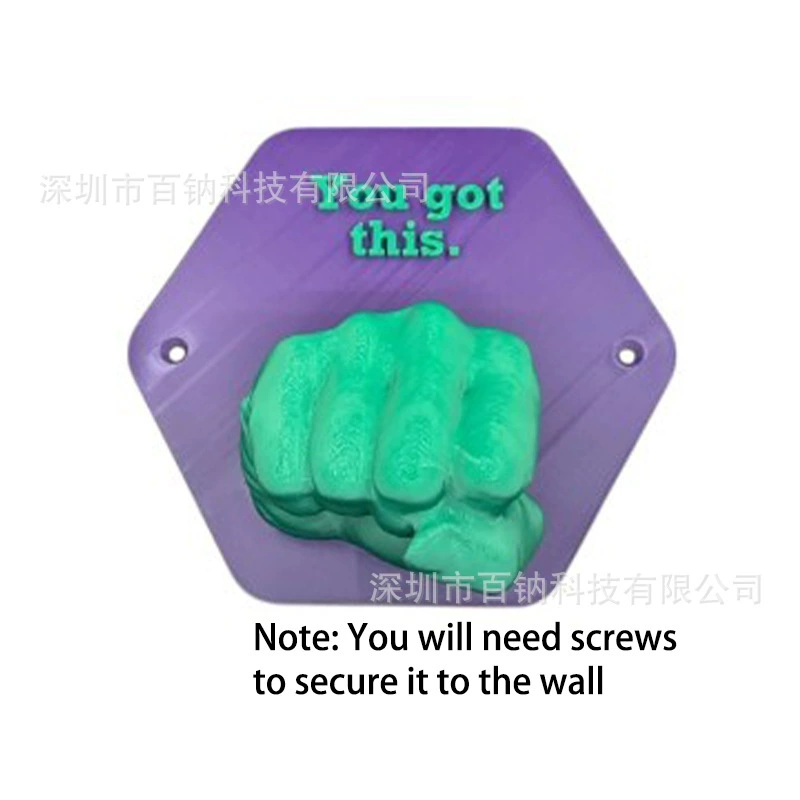 Мотивационную скульптуру Fistbump можно повесить на стену