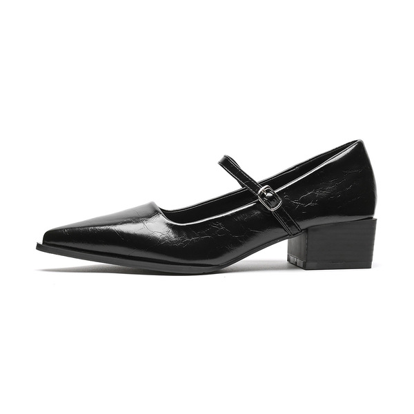 Elegant high heels with a strap pointed-toe