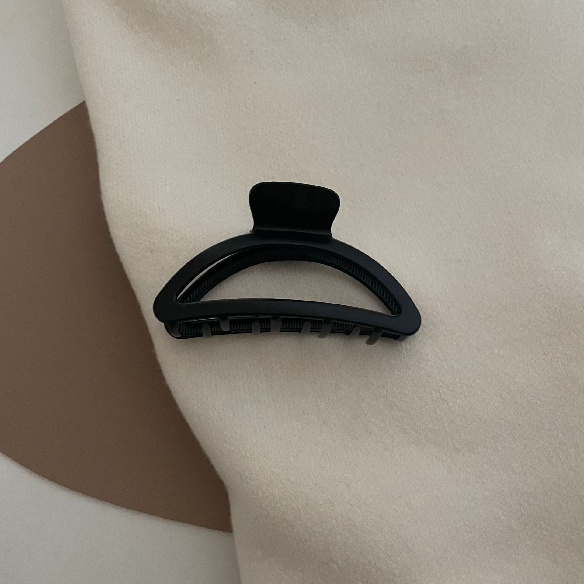 Negro de metal de pintura en aerosol largo agarre geométrico espalda Cabeza tiburón clip chica horquilla clip accesorios para el cabello tocado