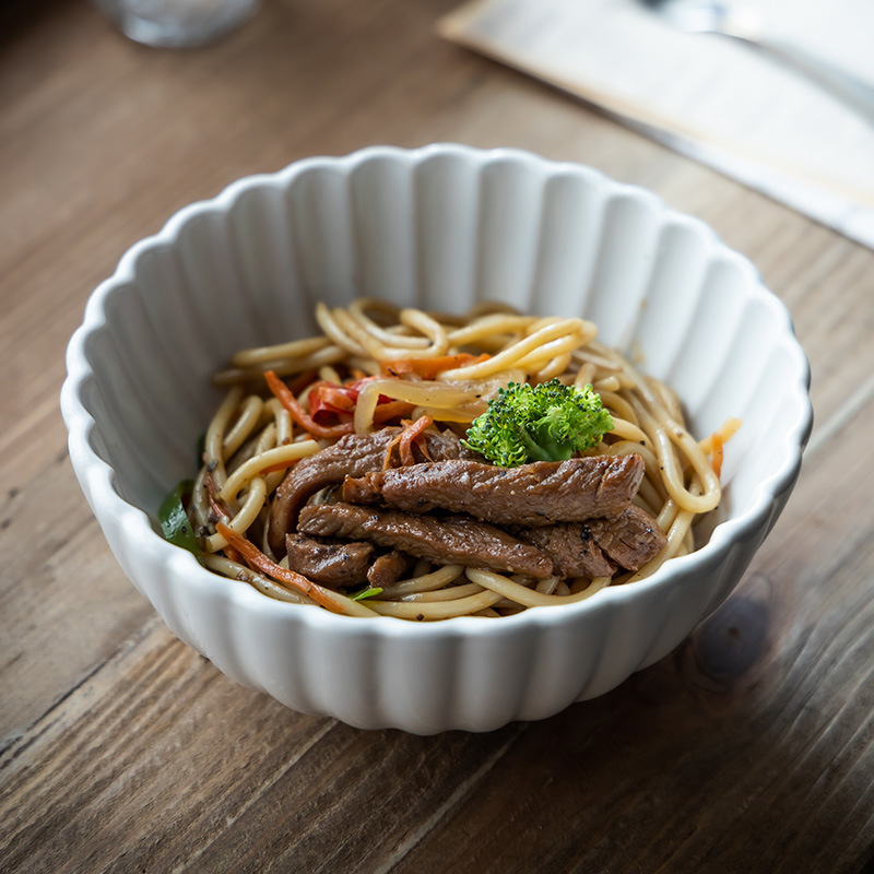 Japonés creativo en relieve de encaje tazón de platos de cerámica tazón de fideos tazón de cubiertos caseros tazón de ensalada de frutas comercio exterior al por mayor