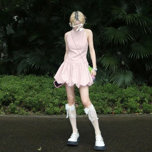 French sleeveless V-neck dress for children's summer 2025, petite size, waist-cinching, full skirt, temperament, hydrangea dress