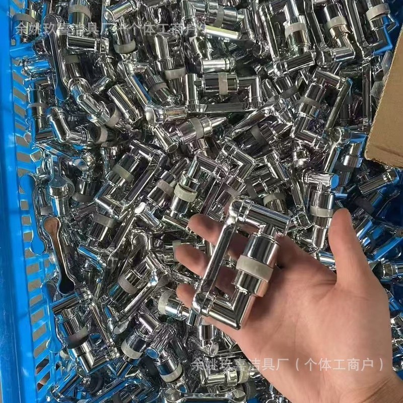 洗面器の万能蛇口の全銅のロボットアームは回転することができます。|undefined