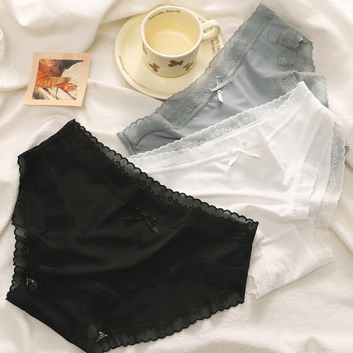 Japanese new style ice silk underwear for women summer thin pure cotton crotch seamless mid-waist lace girls briefs