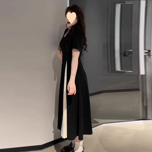 Slightly fat and large size summer new style temperament contrasting color design waist shoulder mesh splicing square collar dress