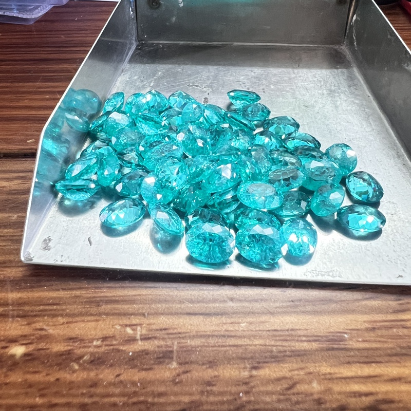 Cultivated Paraiba Ice-Cracked Neon-Colored Oval-Shaped Gemstones (Yag Gemstones) with Crushed Ice Effect