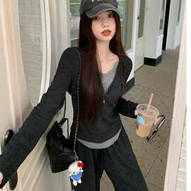 2026新款运动套装女早春宽松显瘦带帽上衣休闲裤长裙设计感两件套