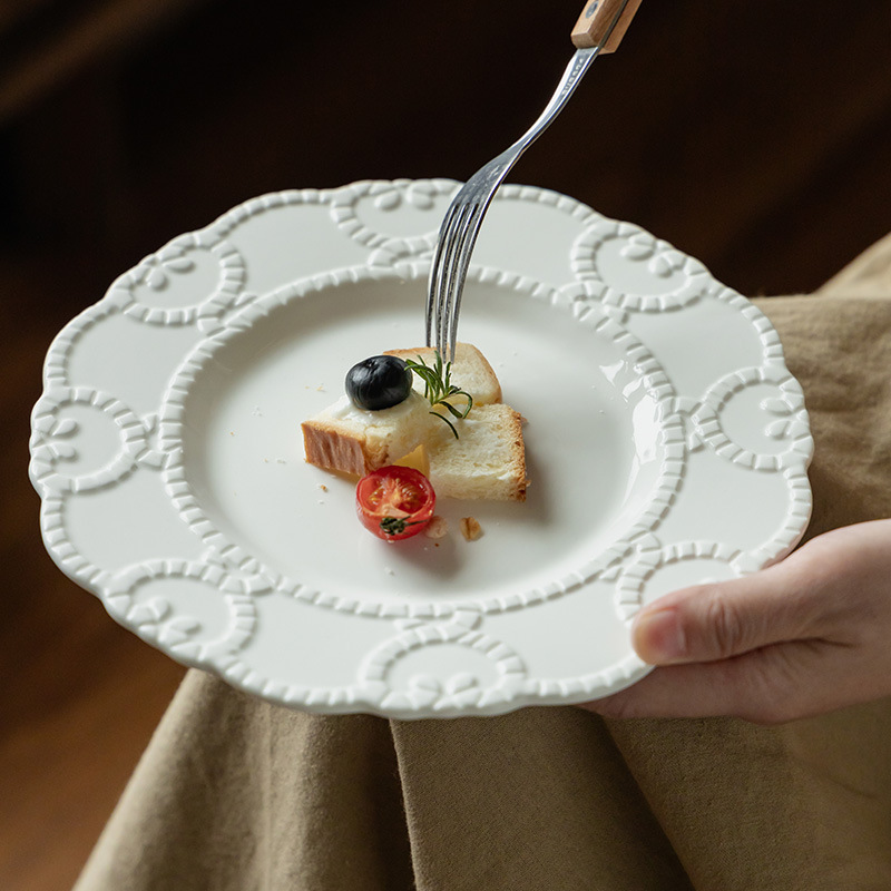 Plato de cerámica en relieve francés, plato de encaje, plato de postres de restaurante de alto nivel, plato creativo para el hogar, plato diario