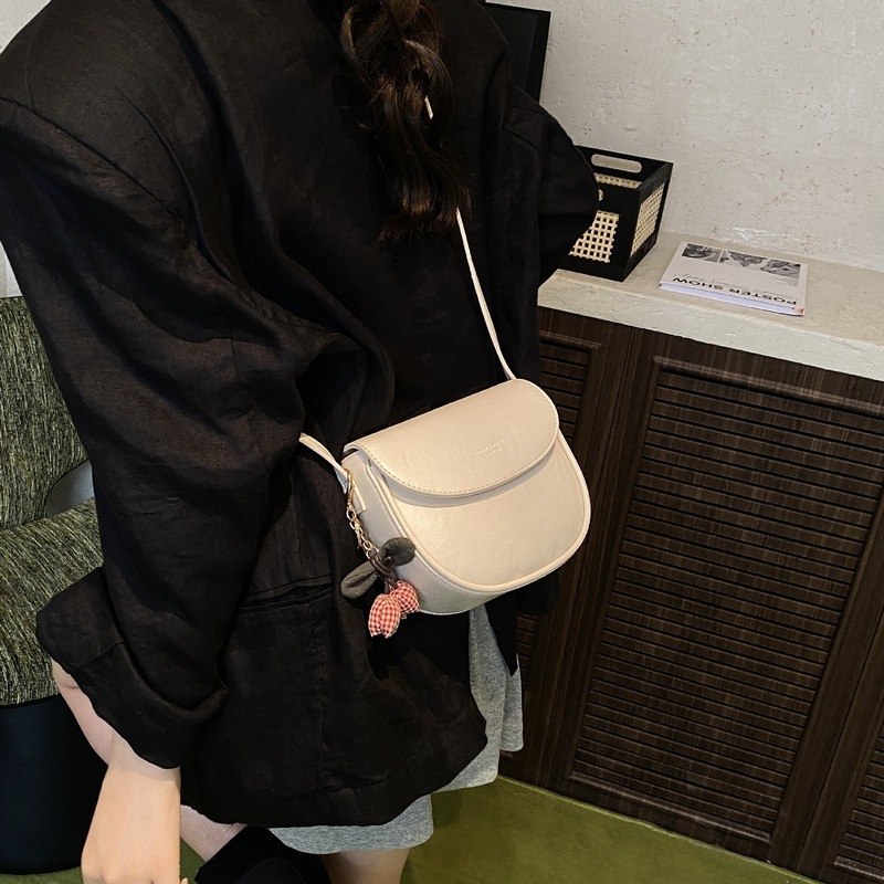 トレンドのコントラストカラーのサドルバッグ、通勤用ショルダーバッグ、ミニ高級レディースファッションデザイン、シンプルで多用途なクロスボディバッグ|undefined