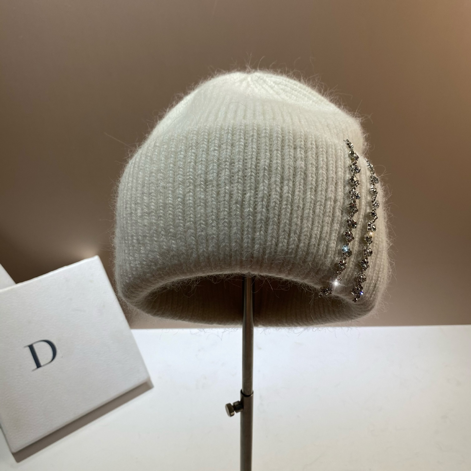 Winter-Thermomütze für den Außenbereich, langes Kaninchenhaar, doppelt gefaltete Strickmütze, Mode-Promi-Feng-Shui-Diamant-Wollmütze_voghion.com