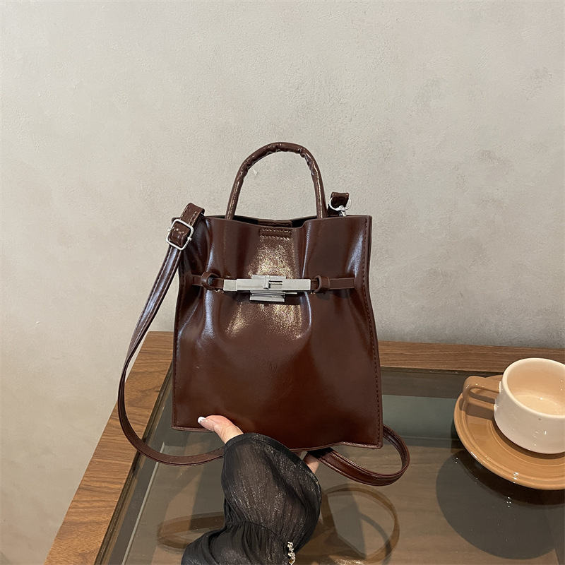 Solid color handheld summer trend one-shoulder bag one shoulder
