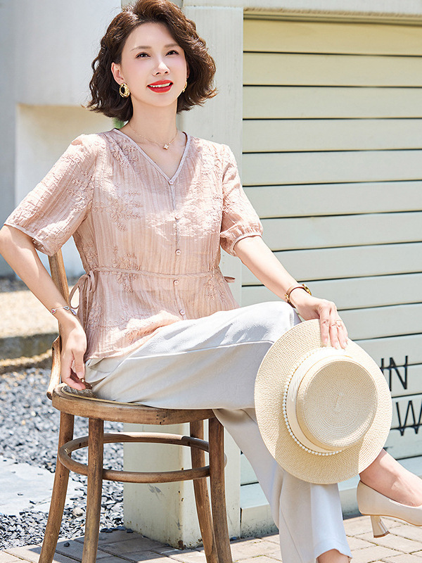 ママの夏スタイルシャツ 2025 新しいスタイル中高年女性の V ネック半袖ウエストシャツトップス女性|undefined