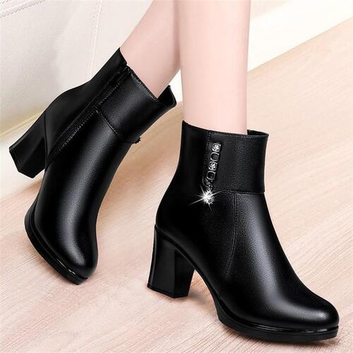 Women's Fall/Winter Wool Lined Ankle Boots with Medium Heel and Soft Sole Soft Leather Shoes