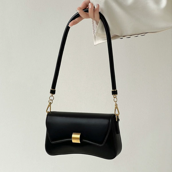 Black 2 shoulder straps