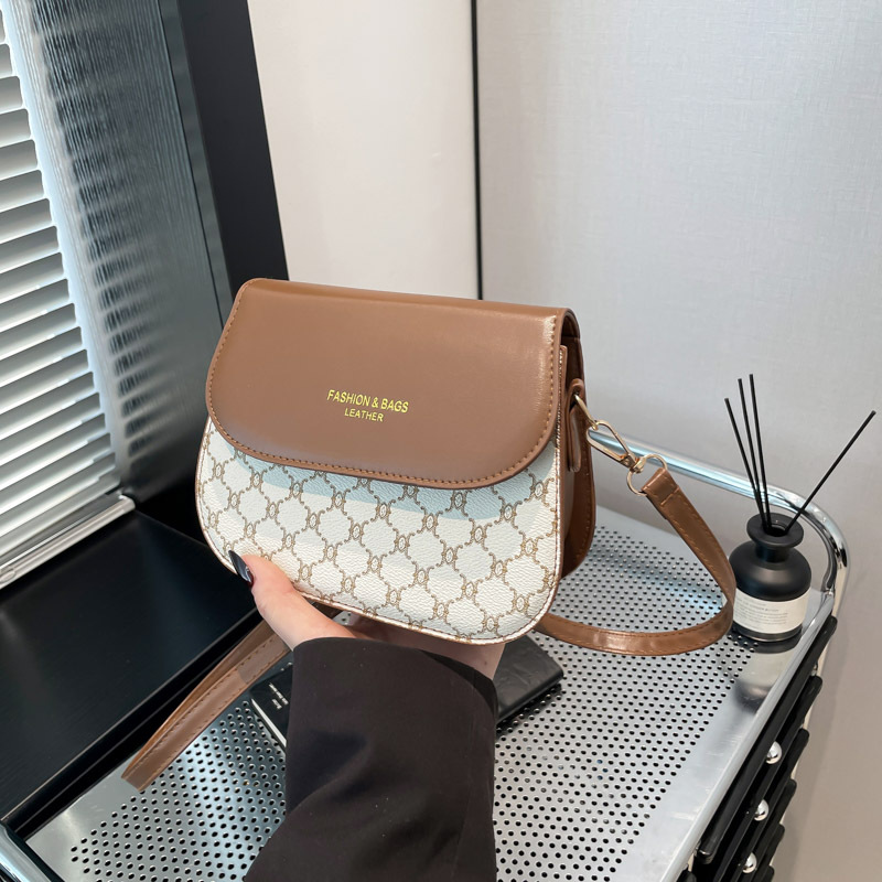 Textura de moda empujada letras silla de primavera y verano nuevo estilo simple bolso de hombro extranjero bolso de impresión casual