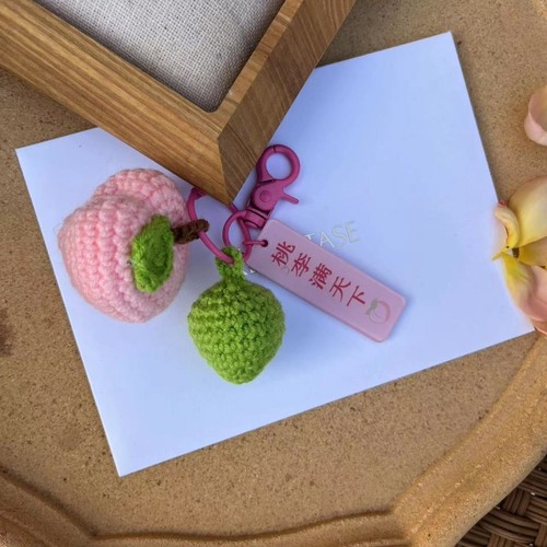  new Teacher’s Day gift crocheted peach and plum doll finished fruit pendant with peaches and plums all over the world