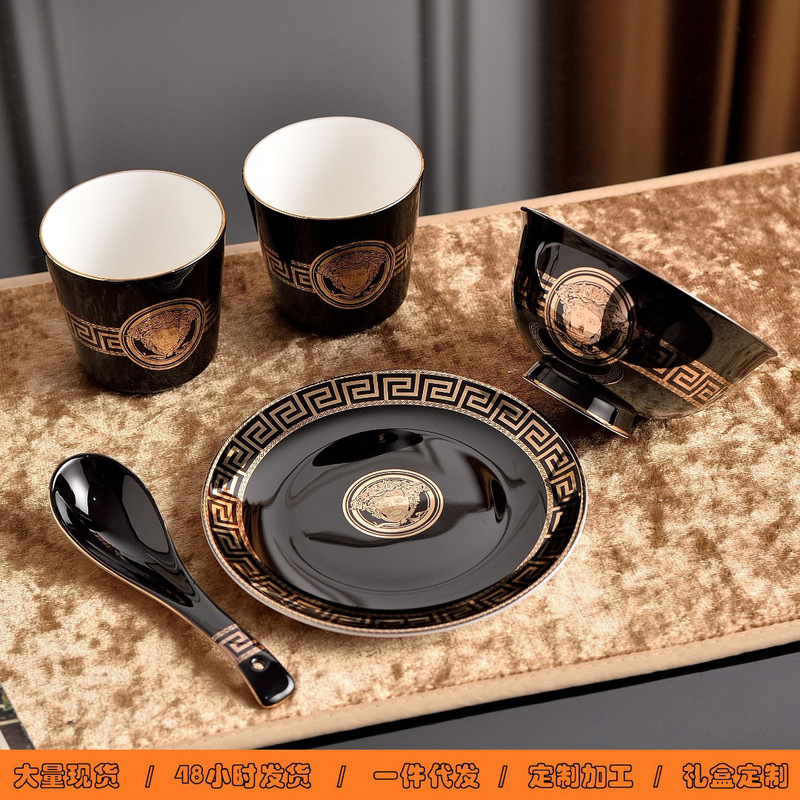 European-style Medusa Black Phnom Penh Bone China Tableware 10 Head suit Household Light Luxury High-end Bowl and Dish Bowl and Dish High-end Plate European-style Medusa Black Phnom Penh Bone China Tableware 10 Head suit Household Light Luxury High-end Bowl and Dish Bowl and Dish High-end Plate